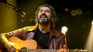 Viaggio in musica al Cubo. Si parte con Omar Pedrini, poi Baccini e Hamasyan
