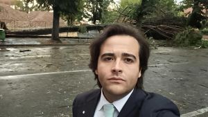 Tempesta di vento e pioggia . Disagi e danni tra città e Bassa. Alberi caduti e allagamenti