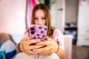 Avondklok voor sociale media moet nachtrust Britse tieners verbeteren