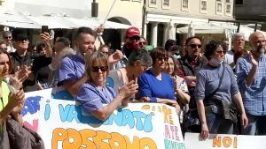 Amnistia per i medici antivaccinisti. Bertolaso: inaccettabile, ci ripensino. Rossi: sulla scienza non si faccia politica