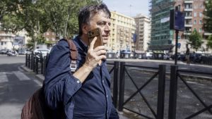 Lavitola ora tace. Ma il cocktail di scampi parla per lui
