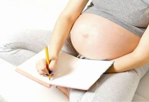 En Armonía Fetal: El diario prenatal, una sencilla técnica autoterapéutica