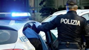 Truffa del finto carabiniere, due latitanti si godono le vacanze in Versilia: arrestati
