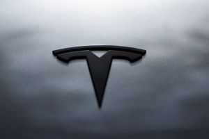 VS-toezichthouder wijst Tesla-verzoek af over terugroepactie koplampen