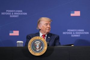 Twijfel bij VS-zenders over het uitzenden van Trumps toespraak over verkiezingen
