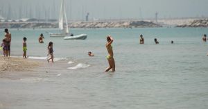 Why Antidepressants Can Make the Heat More Dangerous