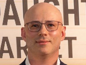How an attorney turned entrepreneur is bringing AI receptionists to businesses