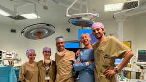 Merate, 76enne operato all’intestino da sveglio: al Mandic va in scena un intervento futuristico
