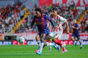 Aficionados estallan contra FOX One por fallas en la transmisión del Necaxa vs. Atlante