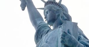 Hvad skal der blive af den slingrende gigant?