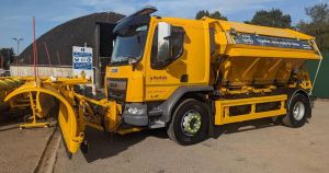 Gritter seen roaming through village during heatwave
