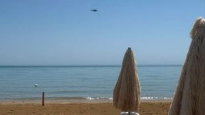 Jesolo, giovane scompare in mare: ricerche in corso al largo