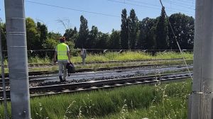 Travolto e ucciso dal treno sui binari: operaio muore sul lavoro