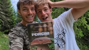Alla ricerca dei funghi porcini: ecco la guida dei gemelli Iraci