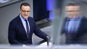 Die zwei Jens Spahn