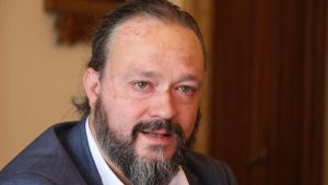 Il sindaco di Ferrara Alan Fabbri è indagato per il messaggio sul figlio di Anselmo