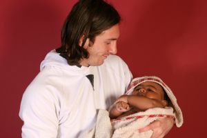 “Es una locura”: Lionel Messi reacciona a su mítica foto con Lamine Yamal del 2007