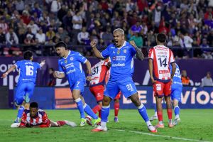 ¡Remontada de campeón! Cruz Azul da la vuelta a San Luis y comienza el camino hacia la undécima