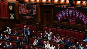 Legge elettorale, il costituzionalista: “Riforma con molte ombre. Indebolisce il Parlamento”