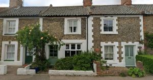 Plans to restore historic cottage close to harbour given go-ahead
