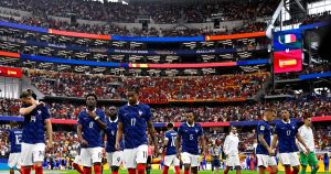 3.º Bronze. 4.º Nada. Eu abolia este jogo