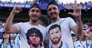 Messi e Maradó! A minha heresia é já adorar dois deuses