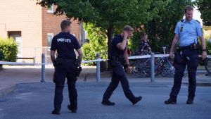 Flere skud af­fy­ret: Nu for­tæl­ler po­li­ti­et om det 'mistæn­ke­li­ge for­hold'