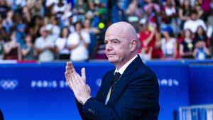 Drop den vanvittige ide, Infantino: 48 hold ved VM er mere end nok