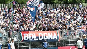 Non si parla il Tedesco. Difesa in tilt e follia Rowe. L’Arminia passeggia: 0-4. Bologna, c’è da lavorare
