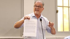 Messaggio sul figlio di Anselmo. “Fatti chiari, Fabbri voleva minacciare, ora venga in Consiglio comunale”