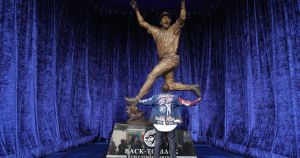The Blue Jays get it right with overdue Joe Carter statue. Why stop there?
