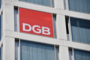 Ausgebeutet, benutzt und weggeworfen: Meine Arbeit als Promoter:in beim DGB