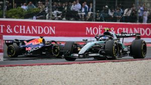 F1 Belgio: Kimi batte Leclerc e vince a Spa 73 anni dopo Ascari, Max 3° e Russell out