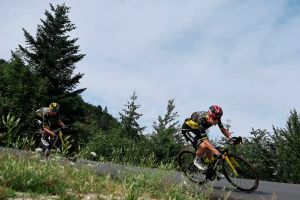 Cykel-eksperter i chok over Vingegaard-exit: Det er »brutalt«