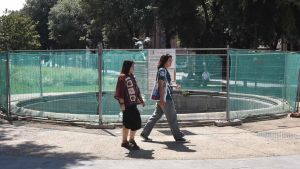 Il gran caldo e le fontane chiuse. Quelle piazze del centro storico che rimangono senz’acqua