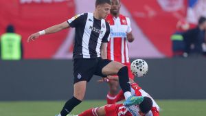 I rossoblù sono sempre in attesa di conoscere il destino di Freuler conteso da Juventus, Roma, Bundesliga e Arabia. Ugresic entra e segna: il Bologna in pressing