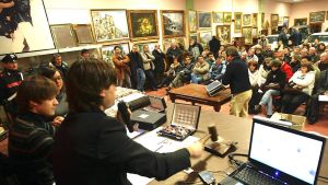 Grandi occasioni all’asta giudiziaria: macchinoni di lusso per chi non parte. Ma anche frigoriferi, lavatrici e pc