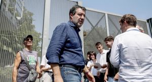 Persino Vannacci dà lezioni a Salvini