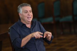 Famílias inteiras nas ruas