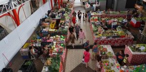Dans la France des outre‑mer, les marges des distributeurs sont‑elles responsables de la vie chère ?
