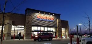 Women under 40 get a history lesson from Gen Xers’ rush to buy Costco’s Esprit sweatshirts