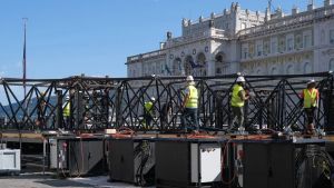 Concerto dei Gorillaz a Trieste: dai servizi navetta ai divieti, tutto quello che c’è da sapere