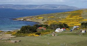Las Malvinas should follow Gibraltar in fleeing a sinking empire