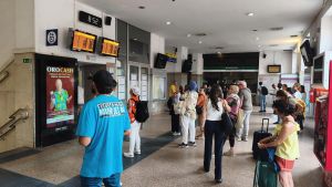 Pendolari, sarà un’estate da incubo: i lavori al ponte sul Po bloccano i treni