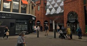 High street retailer collapses into administration owing £15m