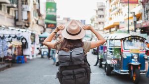 Viaggiare da soli, boom di richieste in agenzia. In tanti partono senza compagnia. Anche verso mete esotiche