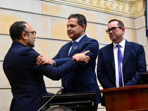 Abelardo pierde su primer pulso con un Congreso que le muestra los dientes