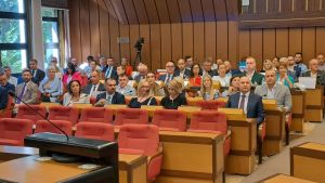 „Novi Sad na vodi“ pred odbornicima Skupštine grada: Opozicija kritikuje, gradonačenik smatra da će građani profitirati od ovog projekta
