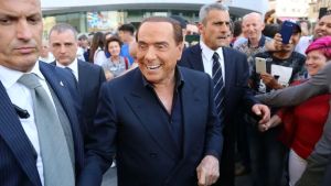 Via intitolata a Berlusconi, San Donà si divide