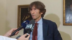L'avvocato dei poliziotti contro il sindaco di Bologna: 